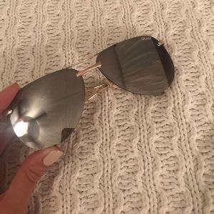 Brand New silver mirrored Quay sunglasses